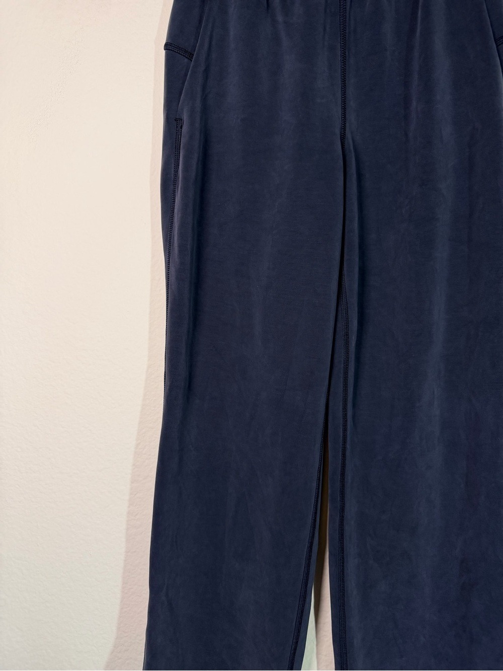 Lululemon Softstreme High-Rise Straight Leg Cropped Pants Gray Size 2 - Picture 9 of 10